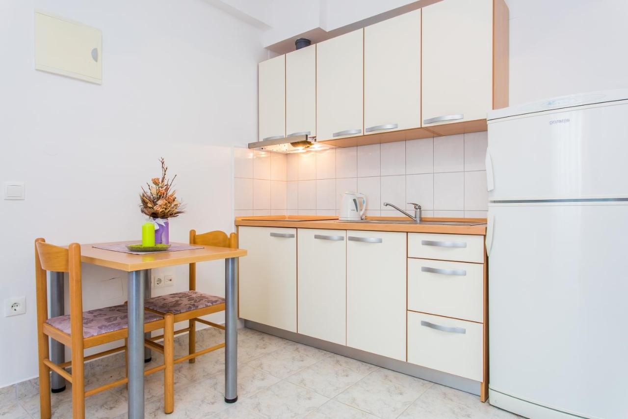 Apartments Lavanda 1 Njivice Ngoại thất bức ảnh