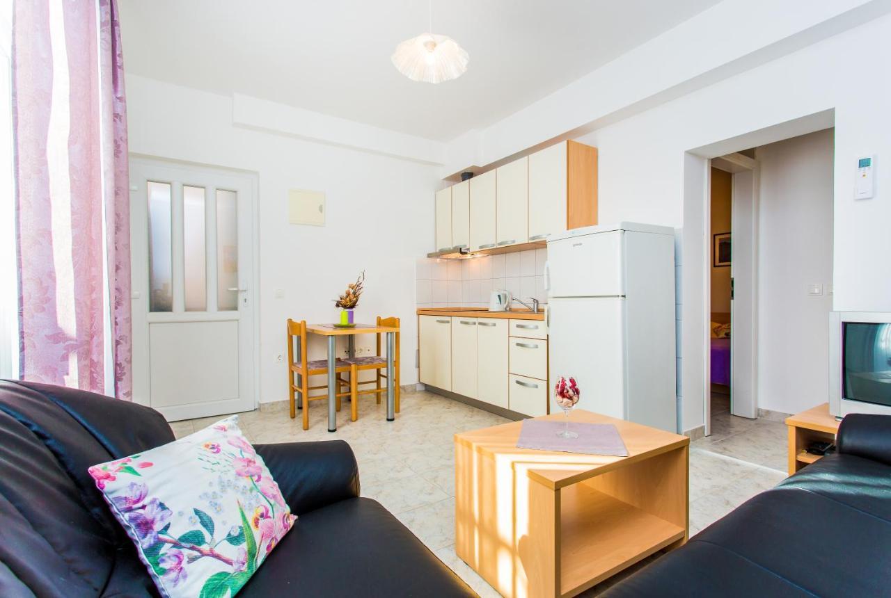 Apartments Lavanda 1 Njivice Ngoại thất bức ảnh